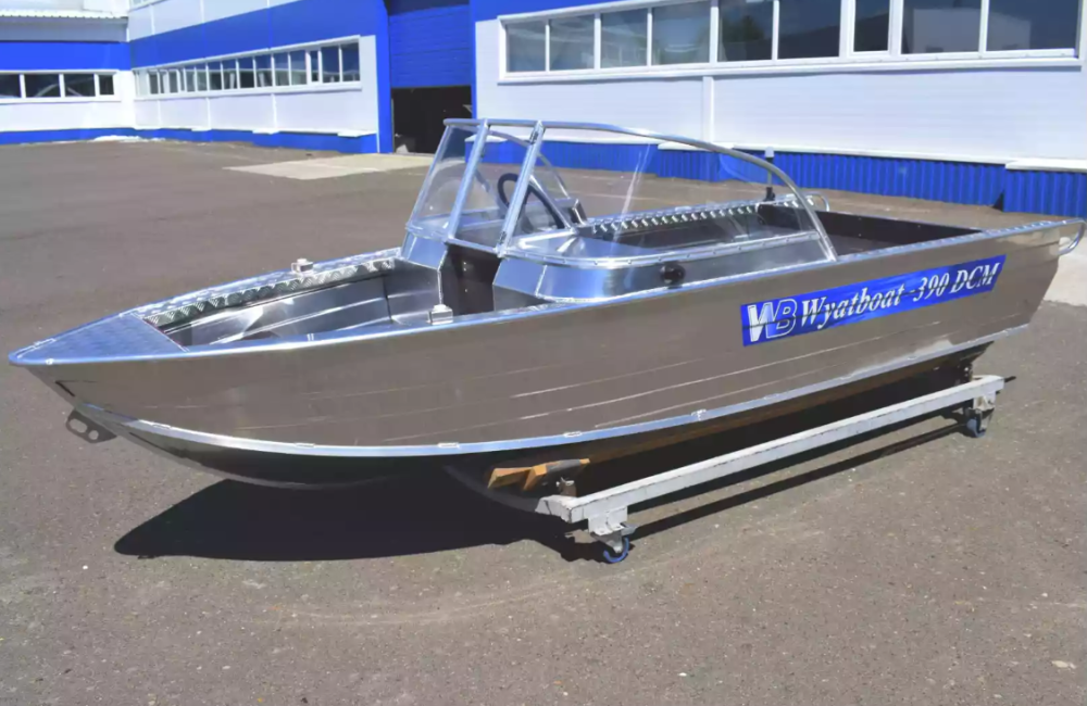 Алюминиевая лодка Wyatboat-390 DCM в Владивостоке