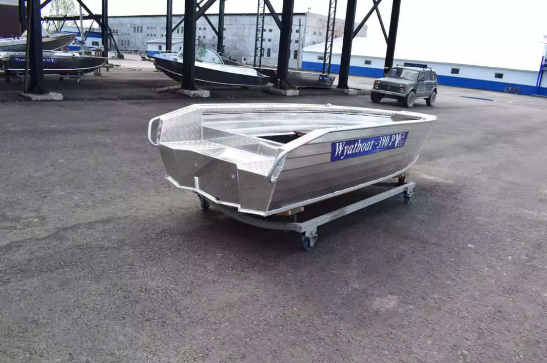 Алюминиевая лодка Wyatboat-390Р Увеличенный борт в Владивостоке