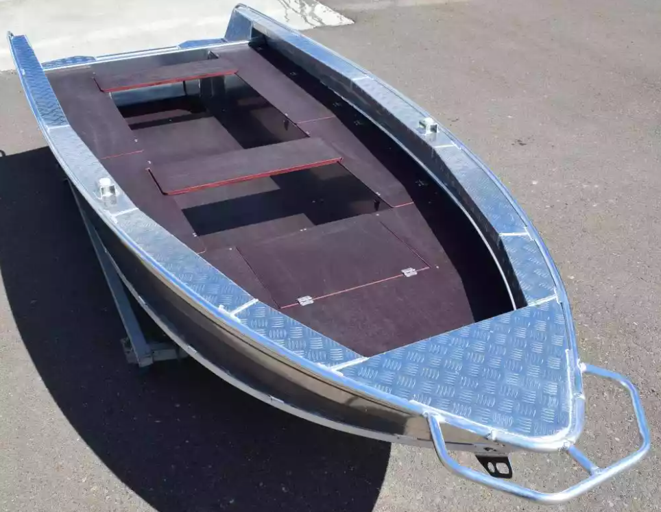 Алюминиевая лодка Wyatboat-390РМ в Владивостоке