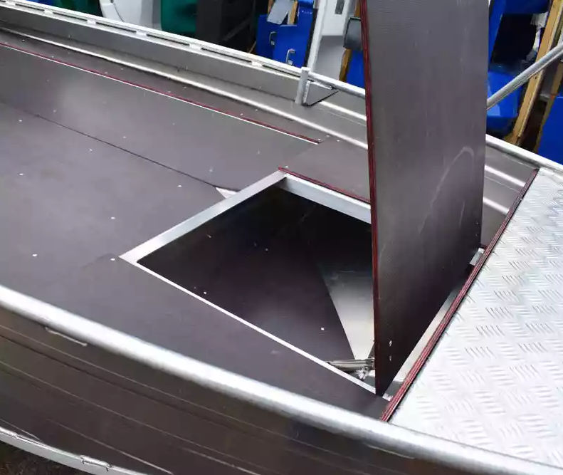 Алюминиевая лодка  Wyatboat-430 Master в Владивостоке