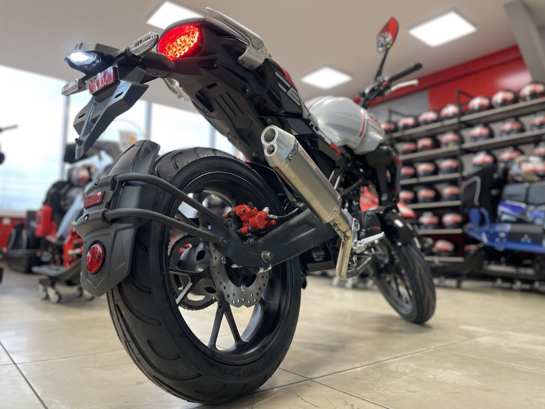 Мопед PROMAX CB150R (49) в Владивостоке