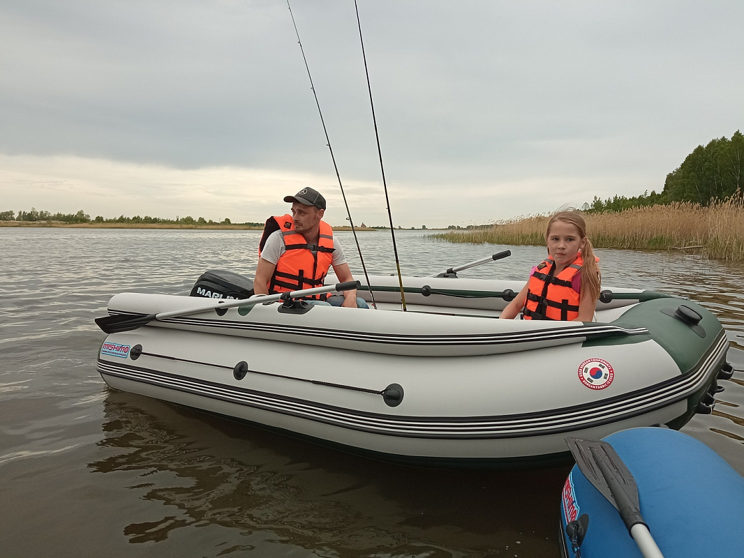 Лодка MISHIMO FAMILY LITE DF 430 в Владивостоке