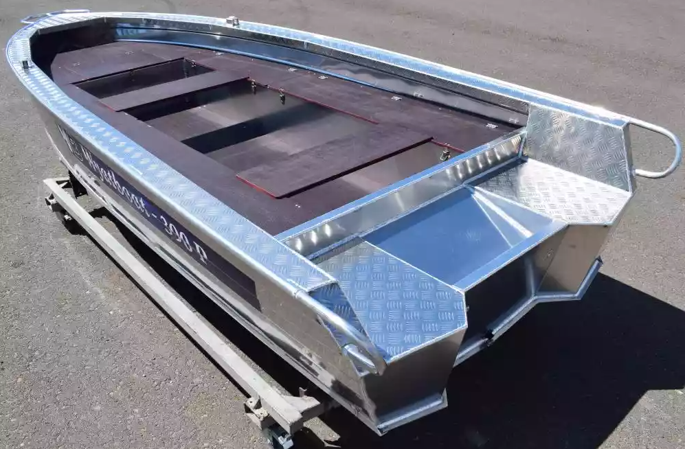 Алюминиевая лодка Wyatboat-390РМ в Владивостоке