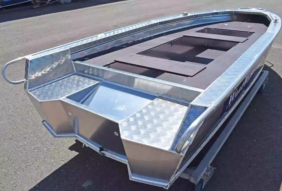 Алюминиевая лодка Wyatboat-390РМ в Владивостоке