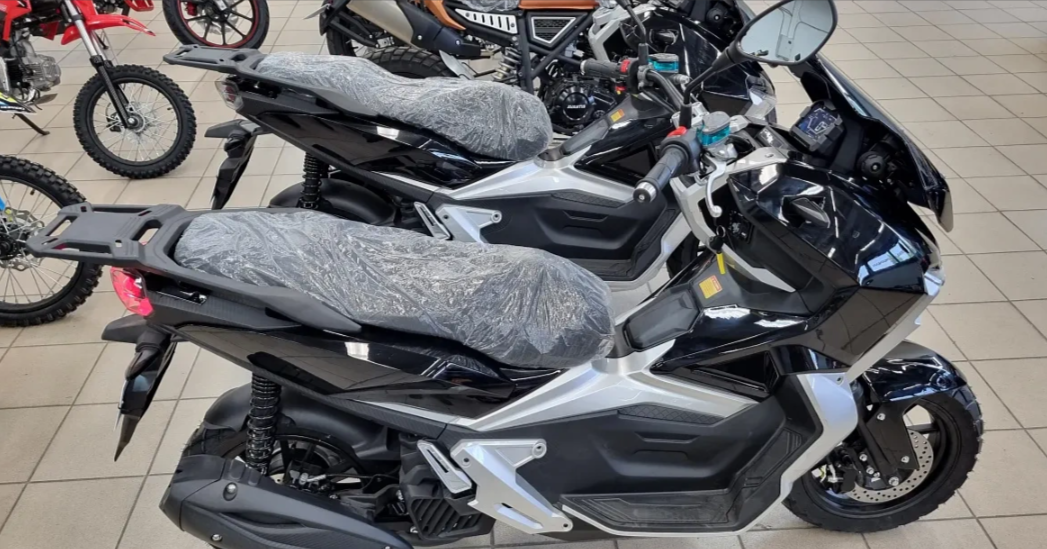 МаксиСкутер PROMAX ADV 200(49) (REPLICA HONDA) в Владивостоке