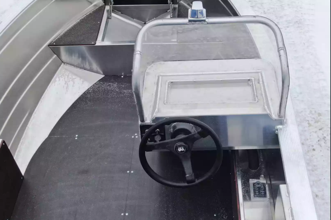 Алюминиевая лодка Неман-400 С в Владивостоке