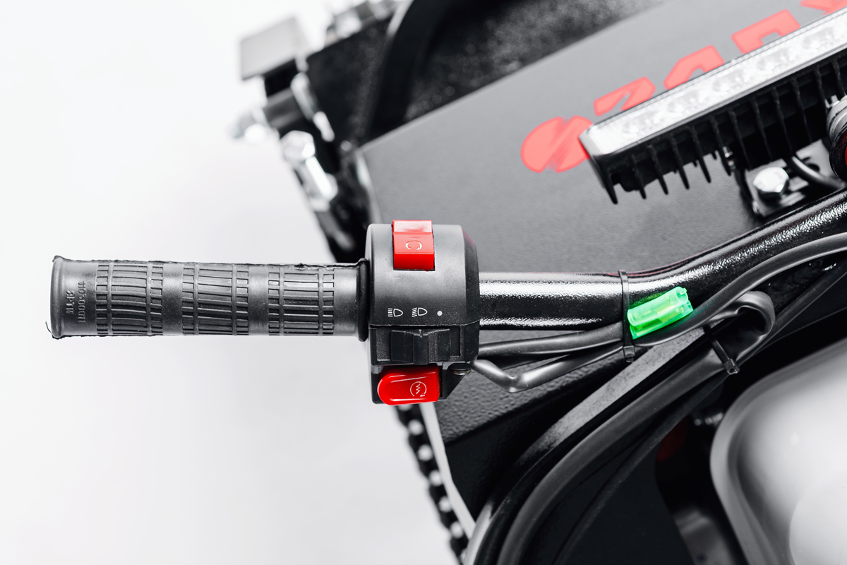 МОТОБУКСИРОВЩИК IKUDZO 1100/380 К8 в Владивостоке