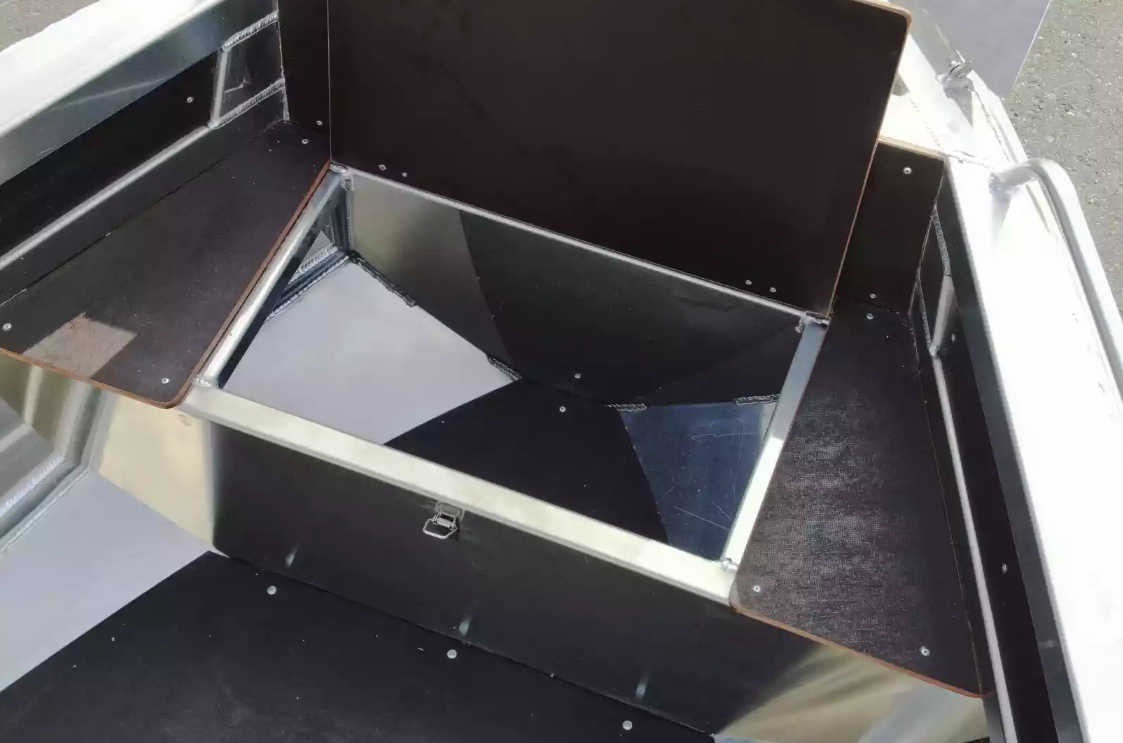 Алюминиевая лодка  Неман-480 Р в Владивостоке