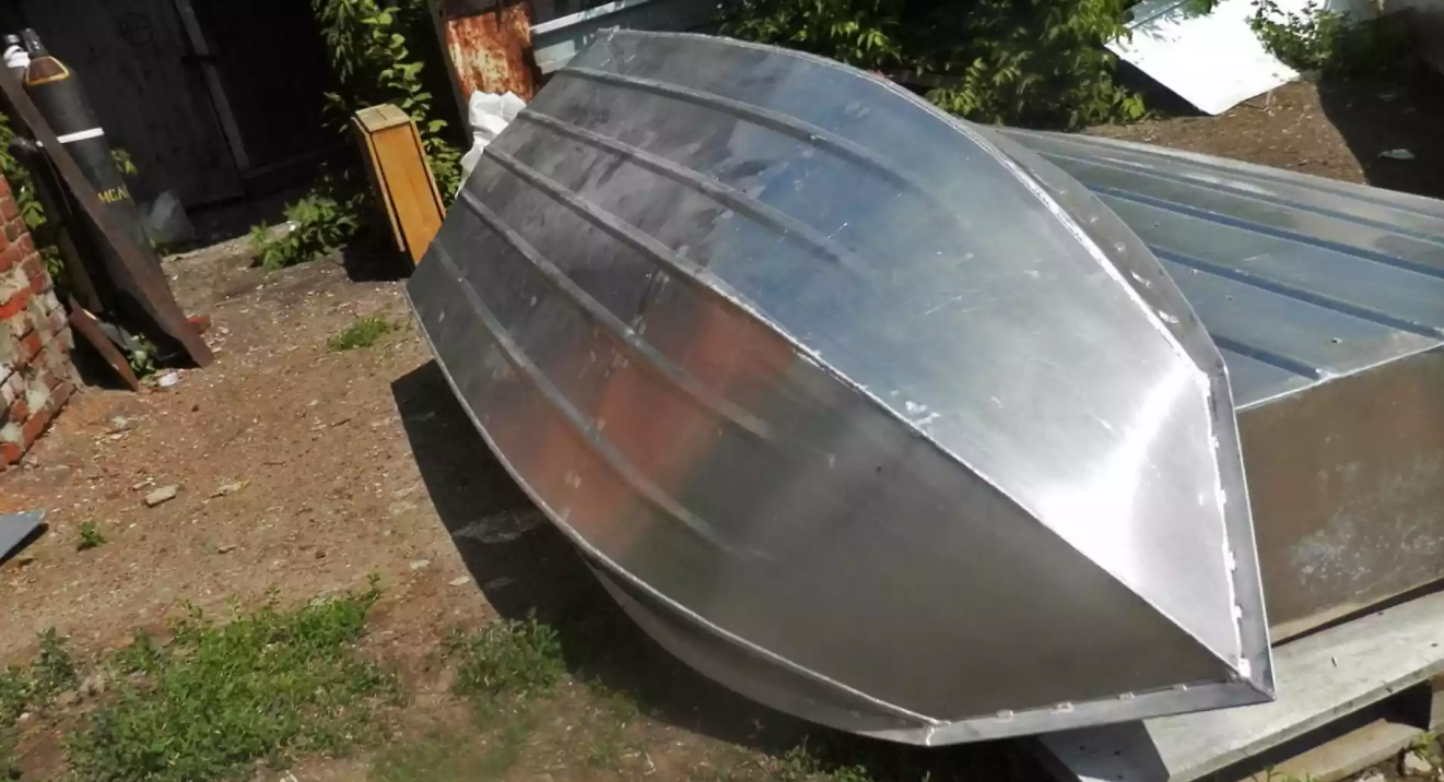 Алюминиевая лодка Вятка-Профи Вариант в Владивостоке