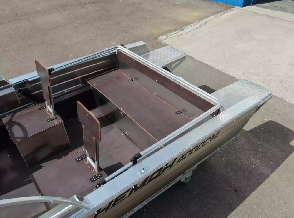 Алюминиевая лодка  Неман-400 DCM NEW в Владивостоке