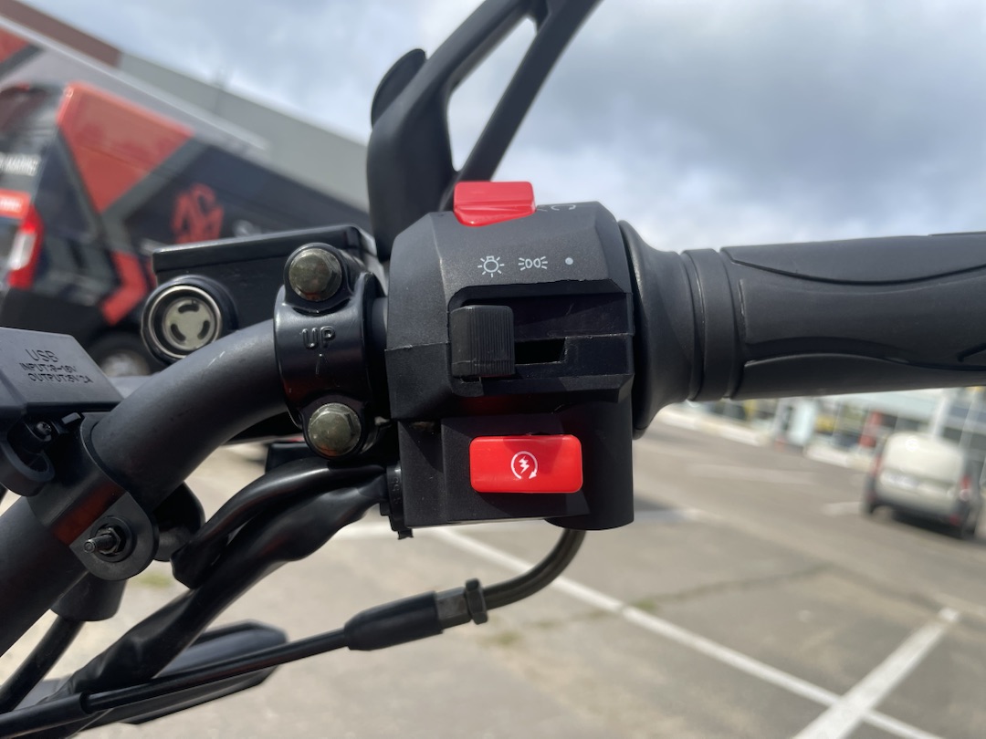 Мопед PROMAX CB150R (49) в Владивостоке