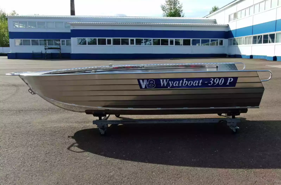 Алюминиевая лодка Wyatboat-390РМ увеличенный борт в Владивостоке