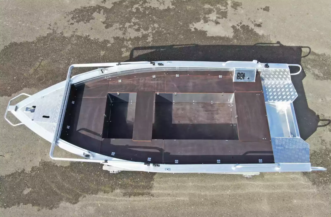 Алюминиевая лодка Wyatboat-390РМ в Владивостоке
