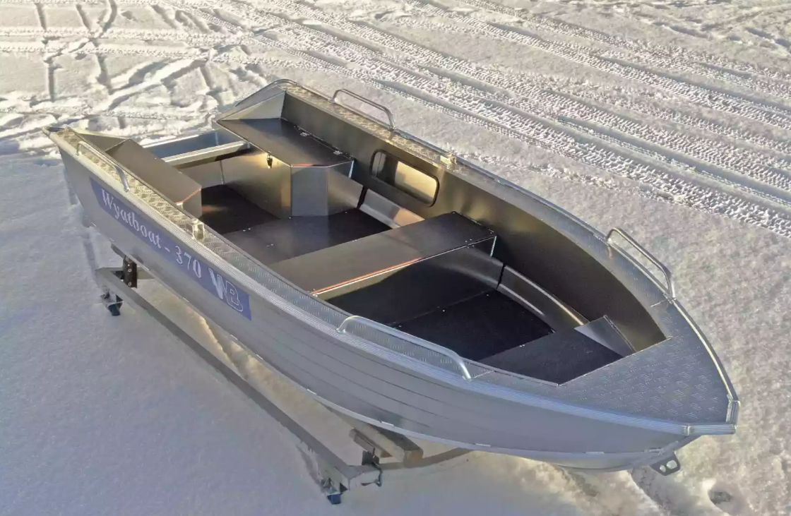 Алюминиевая лодка Wyatboat-370 в Владивостоке