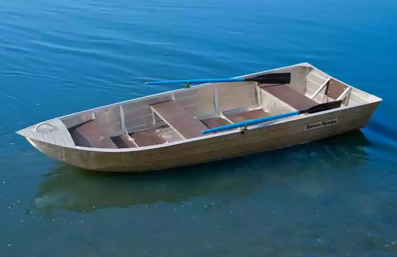 Алюминиевая лодка Вятка-Профи 37 в Владивостоке
