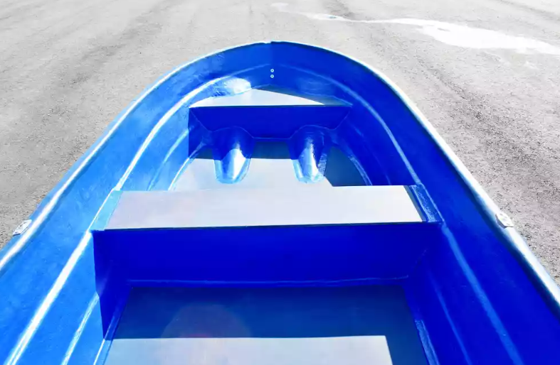 Стеклопластиковая лодка Neman-340 (тримаран) в Владивостоке