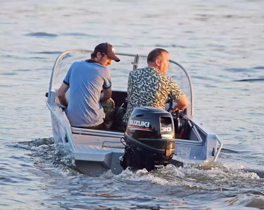 Алюминиевая лодка Wyatboat-390 DCM в Владивостоке