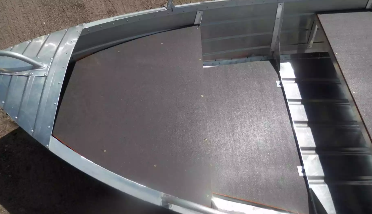 Алюминиевая лодка Вятка-Профи 32 в Владивостоке