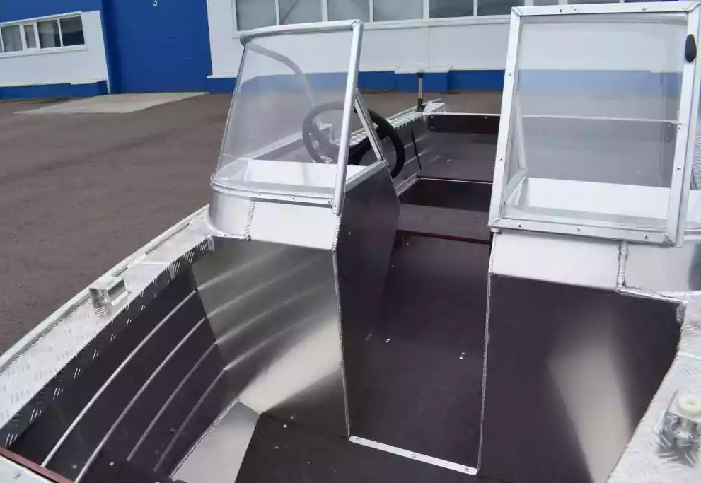 Алюминиевая лодка Wyatboat-390 DCM Увеличенный борт в Владивостоке
