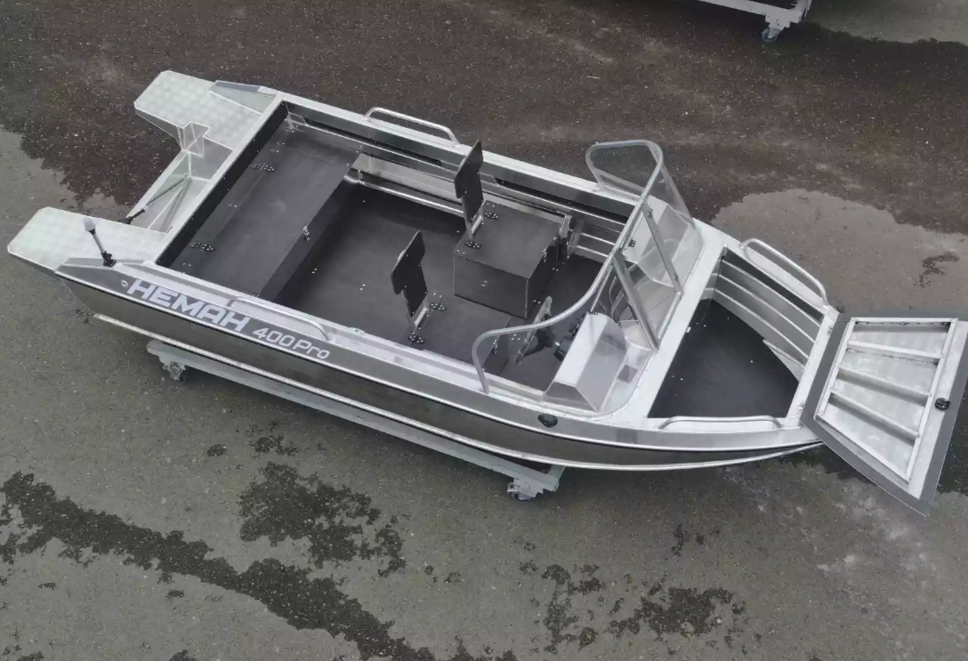 Алюминиевая лодка  Neman-400 PRO в Владивостоке