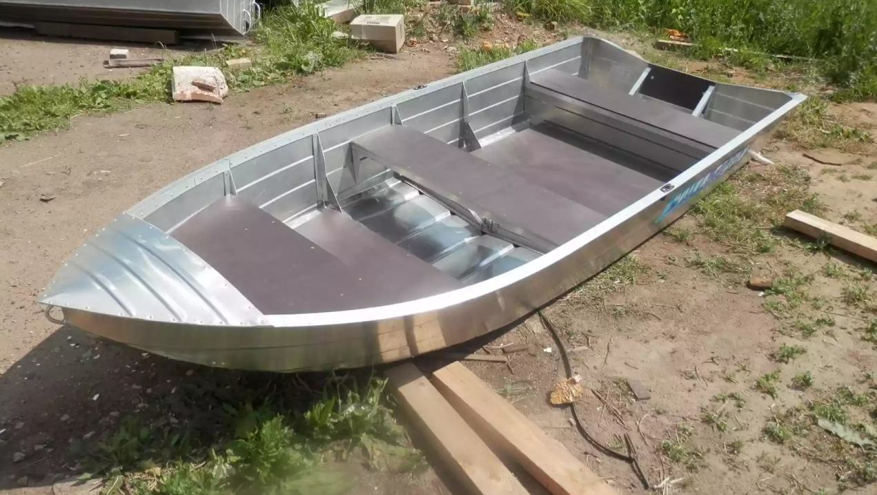 Алюминиевая лодка Вятка-Профи 32 в Владивостоке