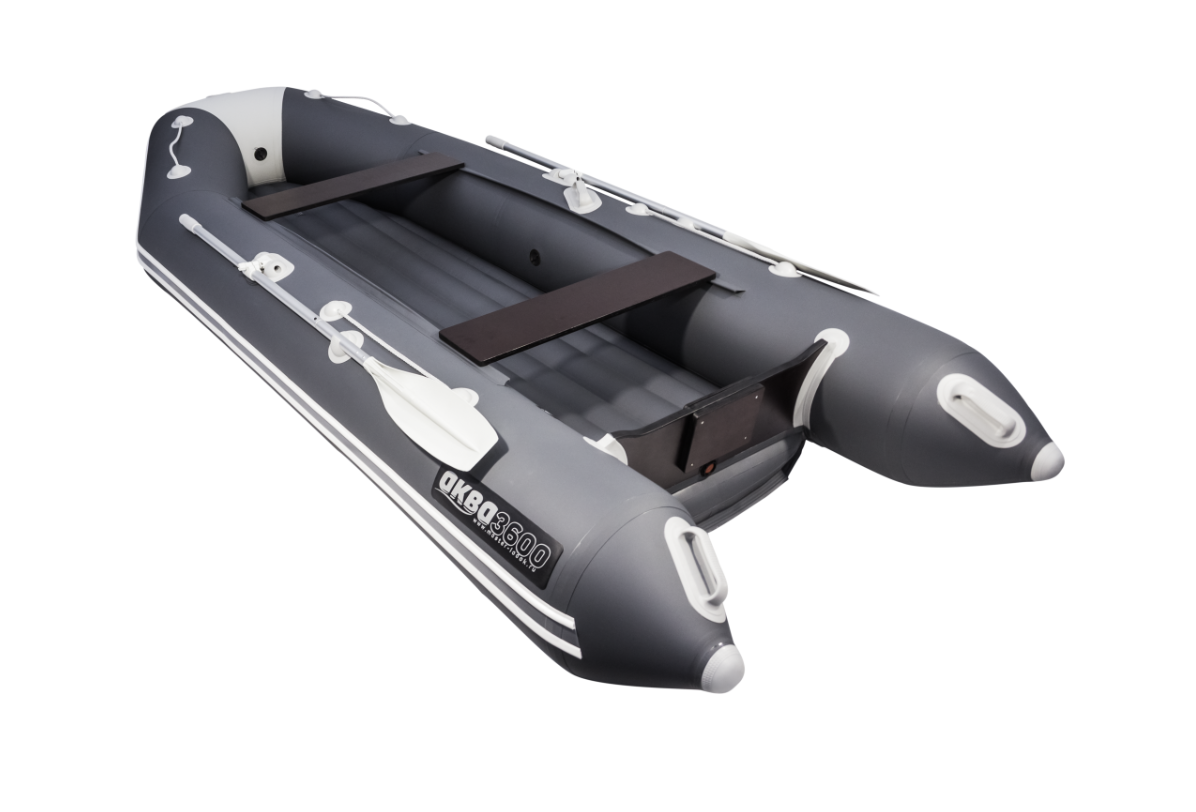 Лодка АКВА 3600 НДНД в Владивостоке