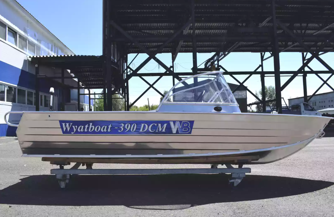 Алюминиевая лодка Wyatboat-390 DCM в Владивостоке