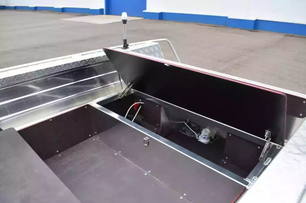 Алюминиевая лодка Wyatboat-390 DCM Увеличенный борт в Владивостоке