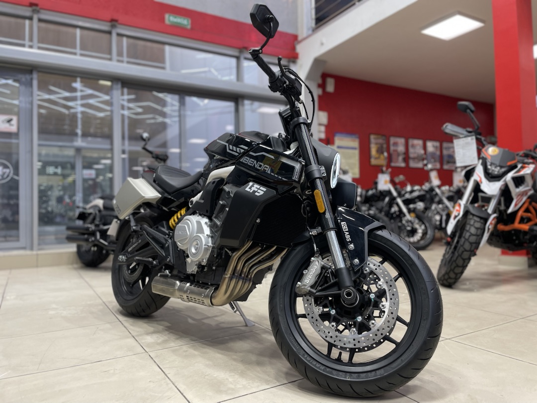 Мотоцикл Benda LFS 700 в Владивостоке