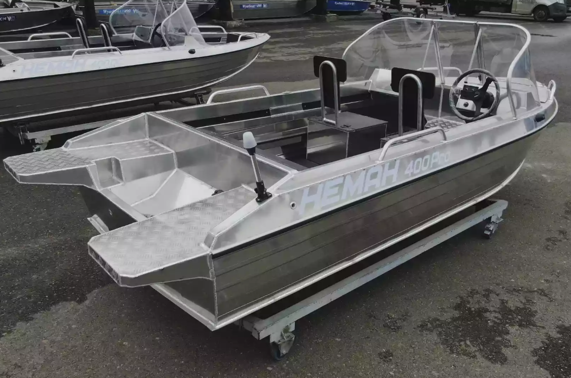 Алюминиевая лодка  Neman-400 PRO в Владивостоке