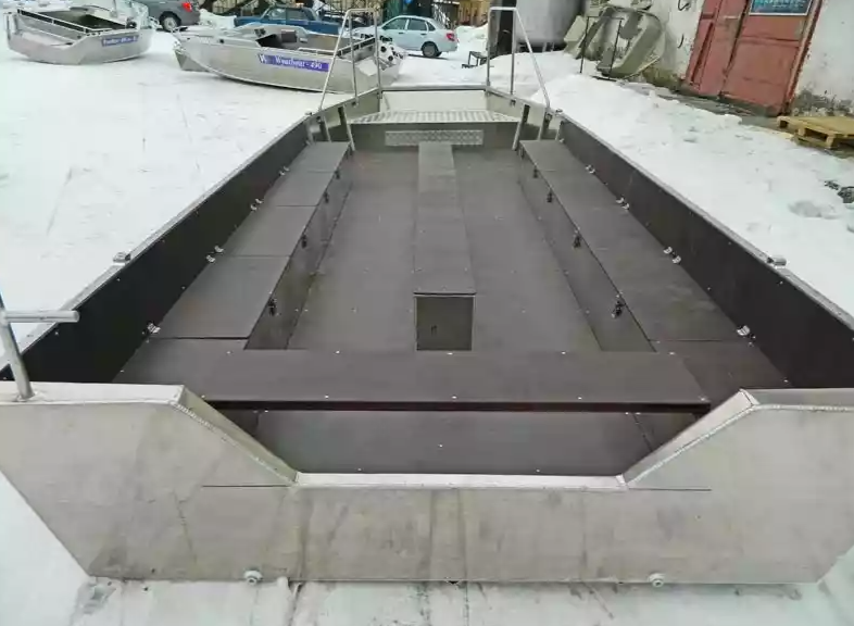 Алюминиевая лодка Wyatboat-600 в Владивостоке