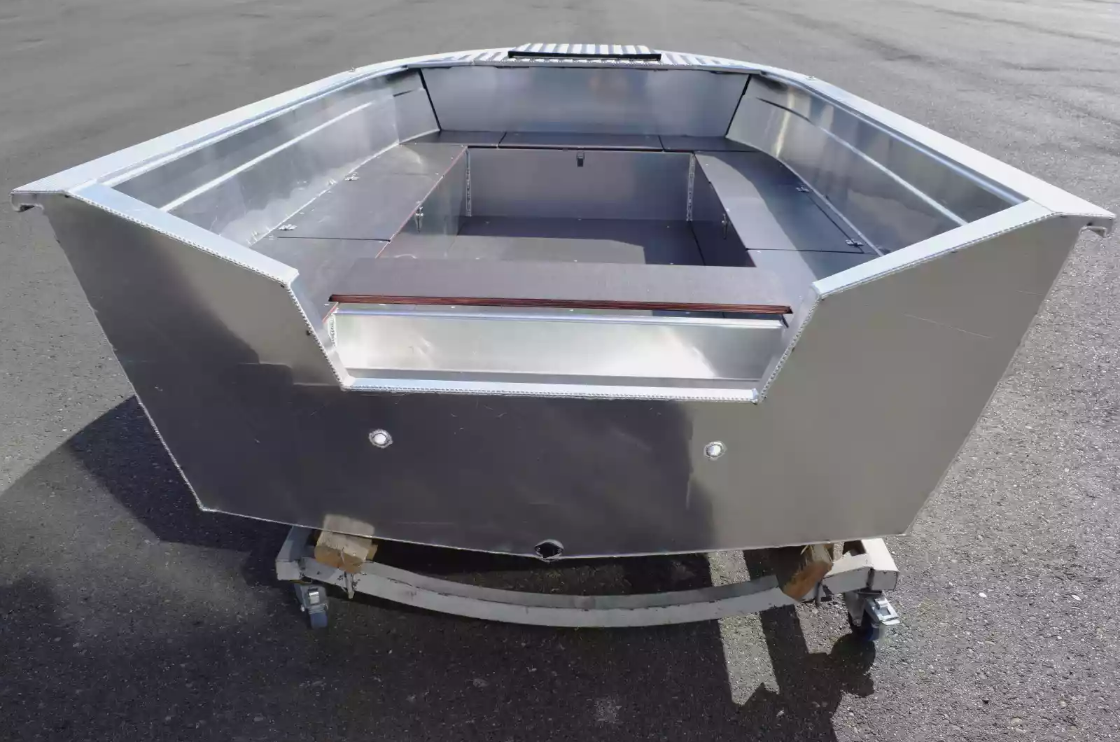 Алюминиевая лодка Неман-400 Р PRO в Владивостоке