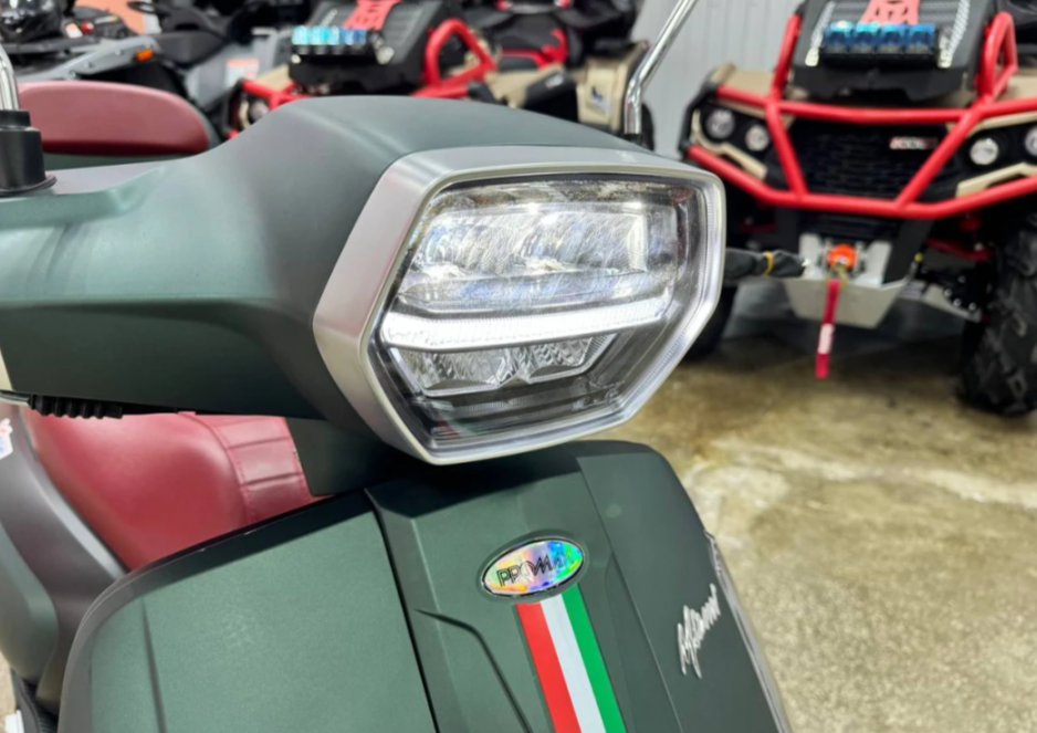 Скутер PROMAX Miami 240 (49) в Владивостоке