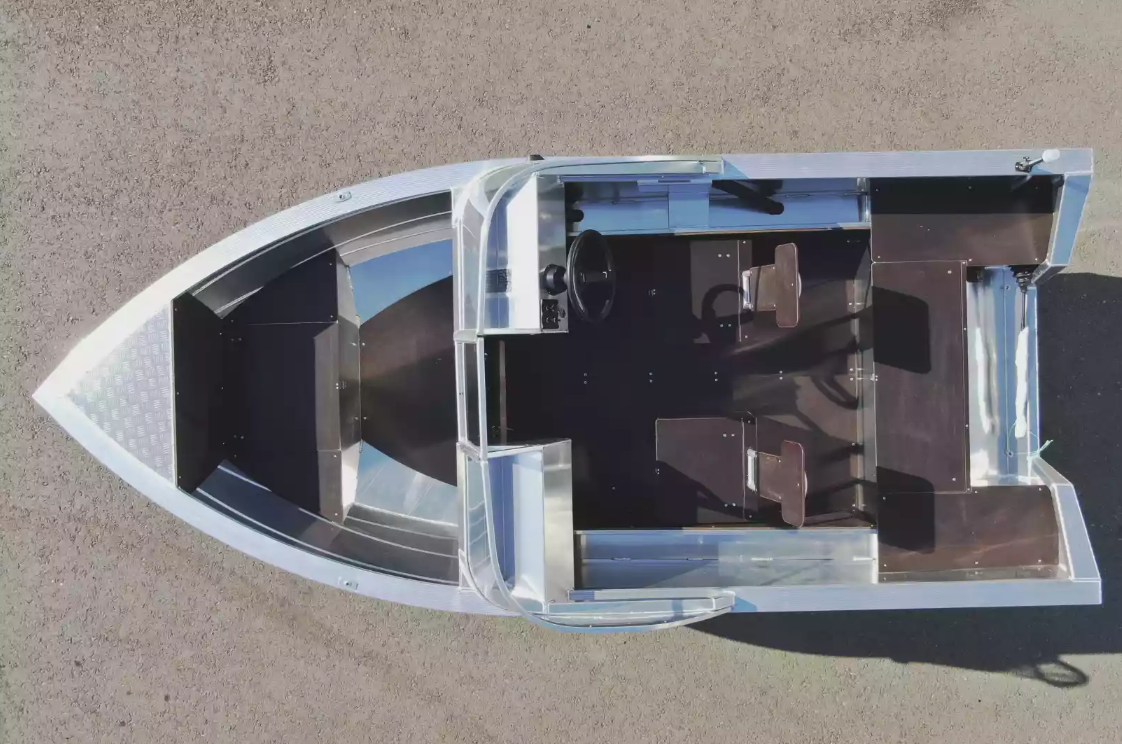 Алюминиевая лодка  Неман-400 DCM в Владивостоке