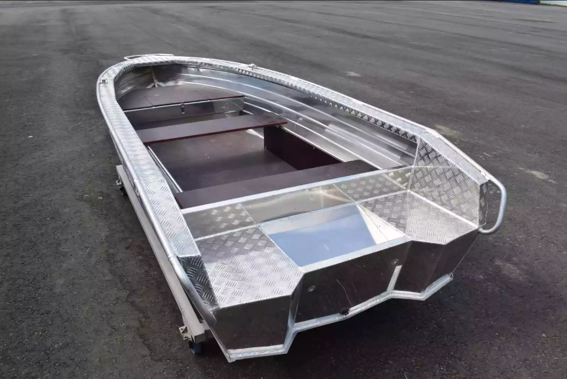 Алюминиевая лодка Wyatboat-390Р Увеличенный борт в Владивостоке