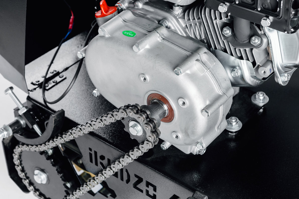 МОТОБУКСИРОВЩИК IKUDZO 1100/380 К8 в Владивостоке