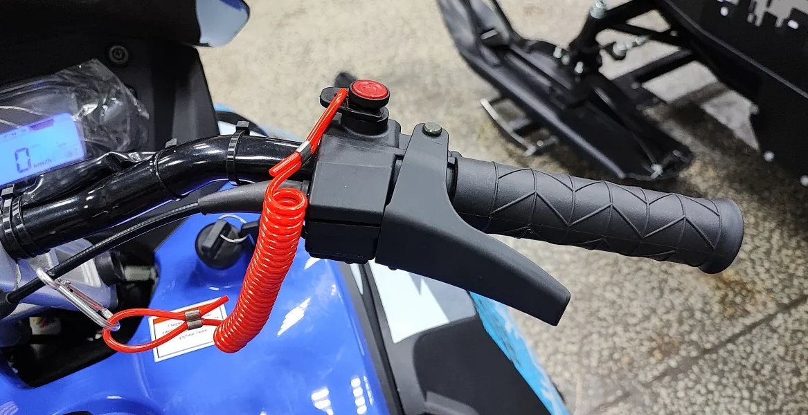 Снегоход Ataki WD150 в Владивостоке