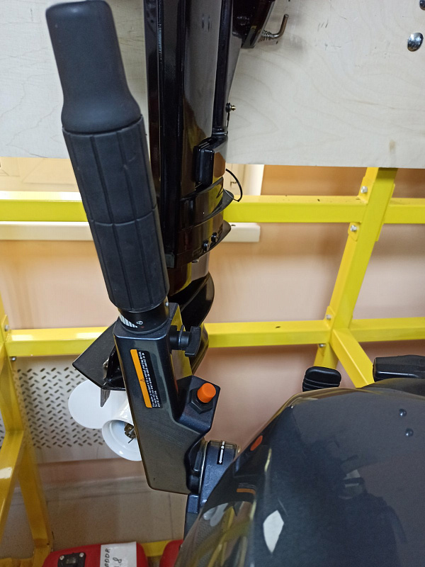 Лодочный мотор BREEZE F9,9S (4х тактный) в Владивостоке