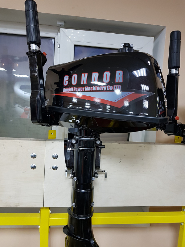 Лодочный мотор Condor T5HS без бака 12 л. в Владивостоке