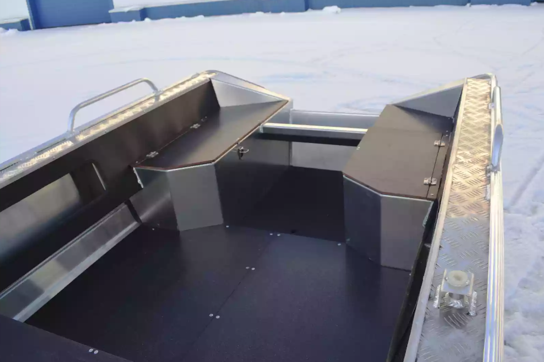 Алюминиевая лодка Wyatboat-370 в Владивостоке