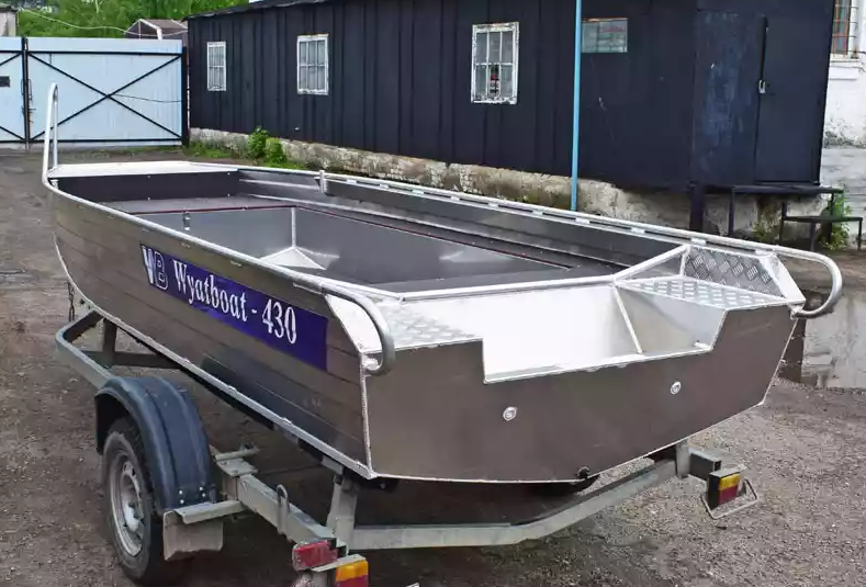 Алюминиевая лодка  Wyatboat-430 Master в Владивостоке