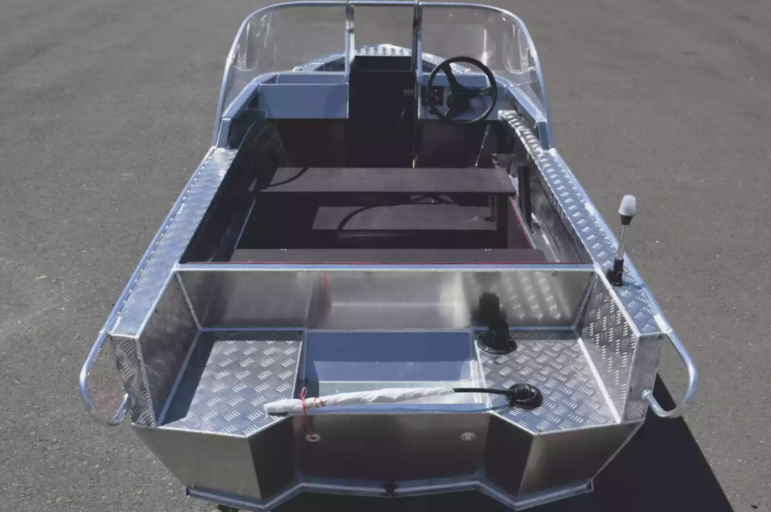 Алюминиевая лодка Wyatboat-390 DCM в Владивостоке