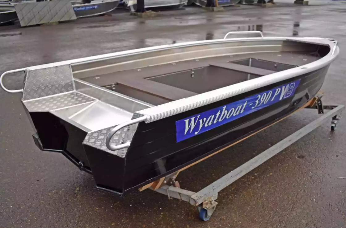 Алюминиевая лодка Wyatboat-390РМ в Владивостоке