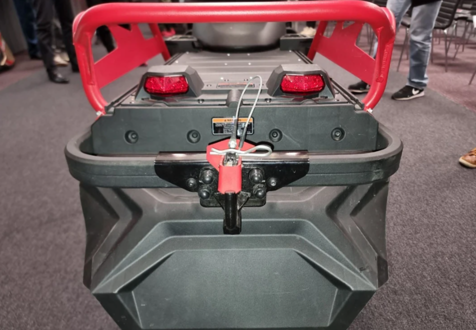 Снегоход AODES Siberiacross 1000 SWT 600mm LCD 6.8 в Владивостоке