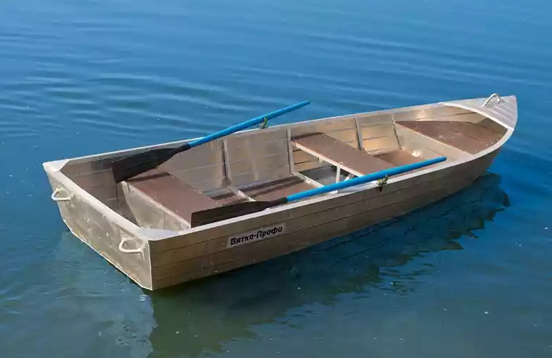 Алюминиевая лодка Вятка-Профи 32 в Владивостоке