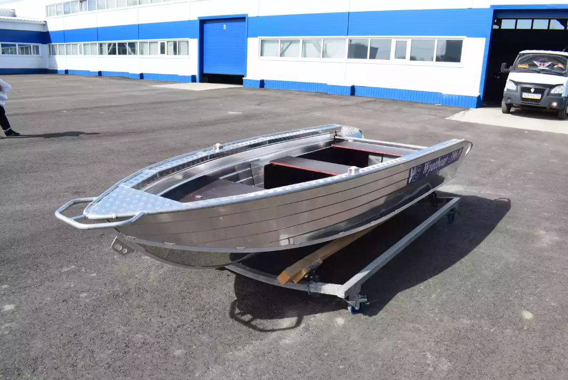 Алюминиевая лодка Wyatboat-390 P в Владивостоке