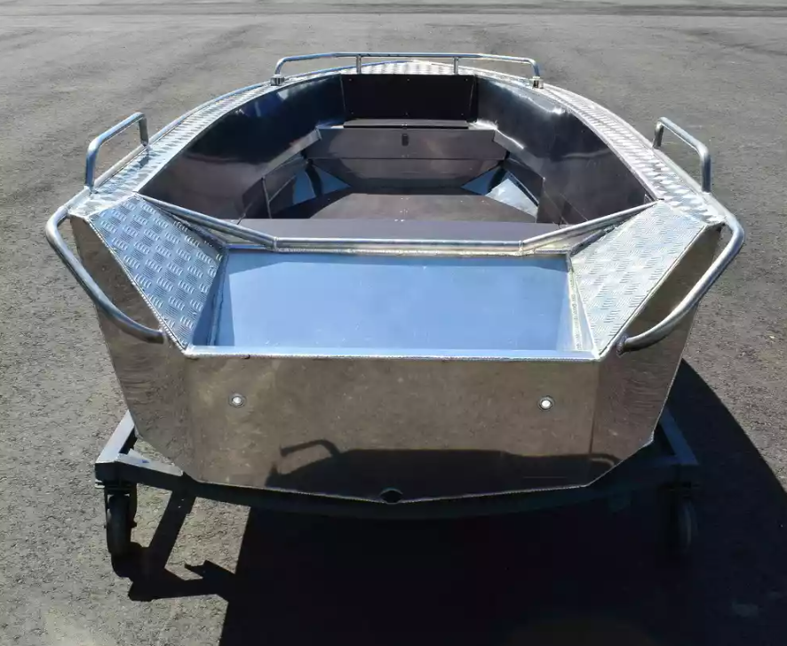 Алюминиевая лодка  Wyatboat-430М в Владивостоке