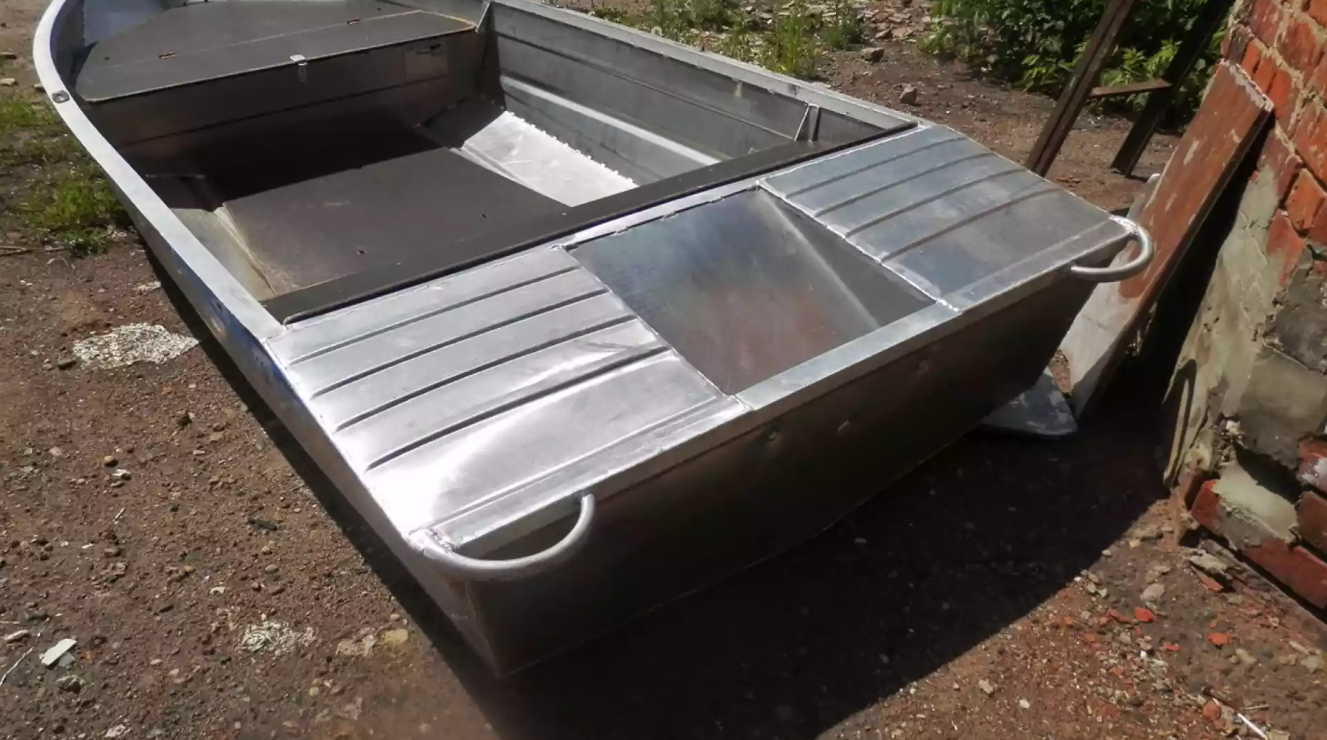 Алюминиевая лодка Вятка-Профи Вариант в Владивостоке