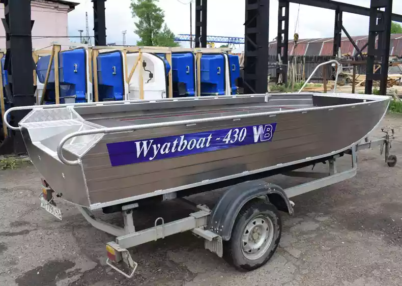 Алюминиевая лодка  Wyatboat-430 Master в Владивостоке