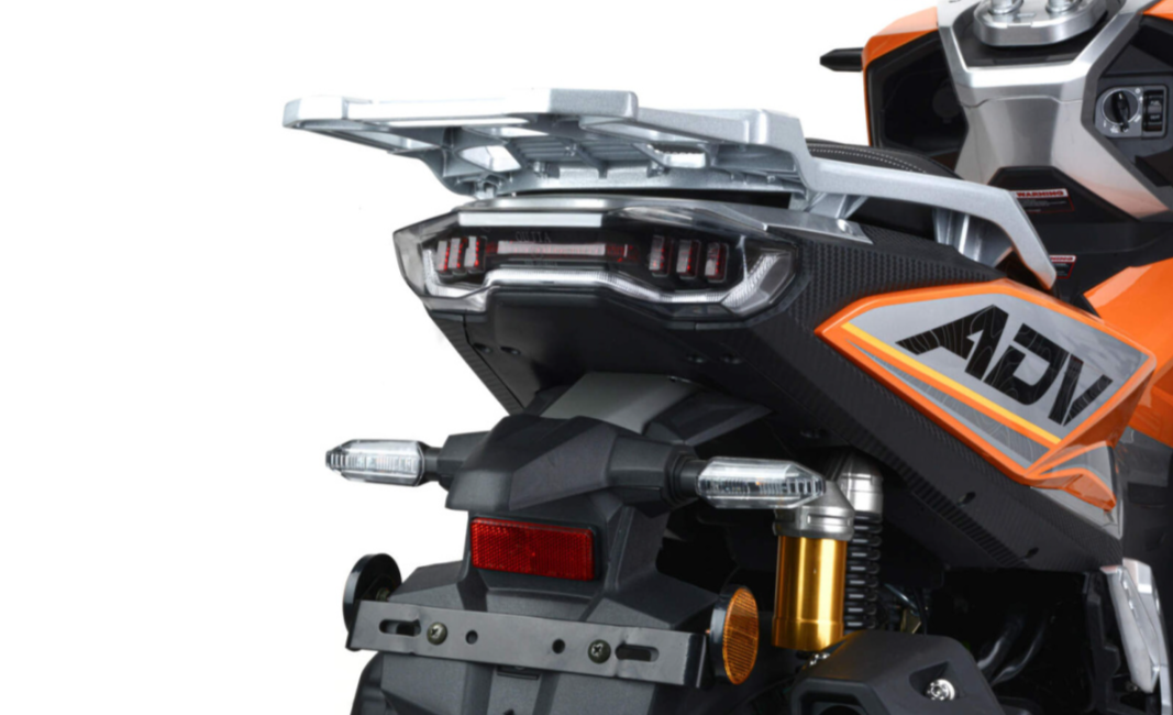 Скутер MOTOLAND (МОТОЛЕНД) T-MAX 150 в Владивостоке